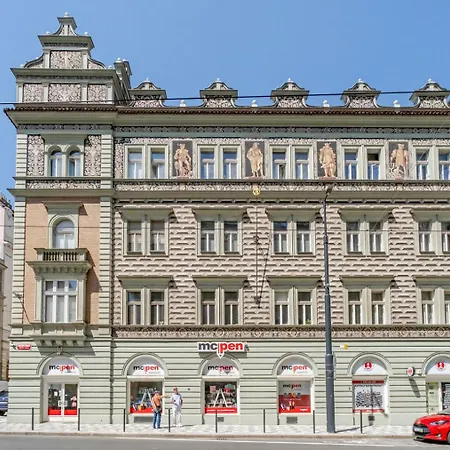 Blueground Letná Furnished Foodie Area Prg-54 Praga