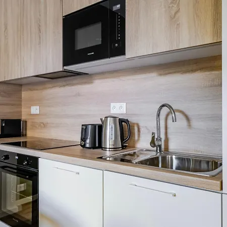 Blueground Letna Furnished Foodie Area Prg-54 Διαμέρισμα *