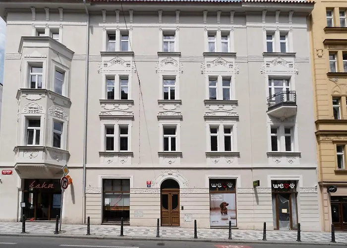 Blueground Letná Furnished Foodie Area Prg-54 * Praga