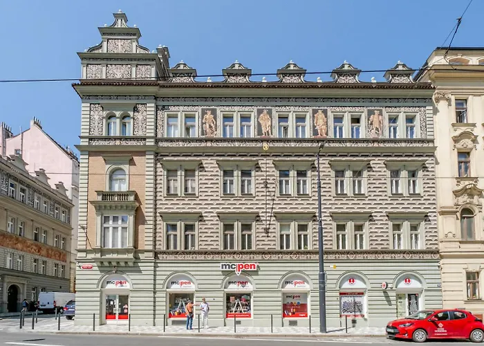 Blueground Letná Furnished Foodie Area Prg-54 Praga